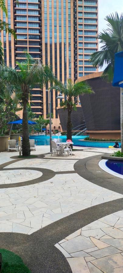 Bbs Suites At Times Square Kl Куала Лумпур Екстериор снимка
