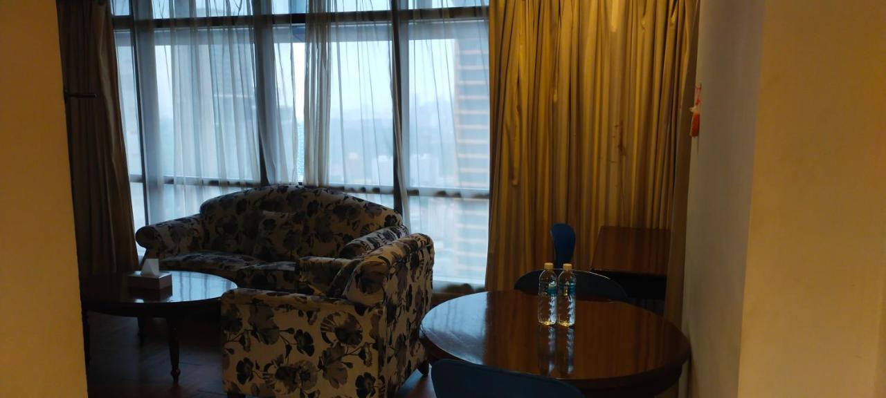 Bbs Suites At Times Square Kl Куала Лумпур Екстериор снимка