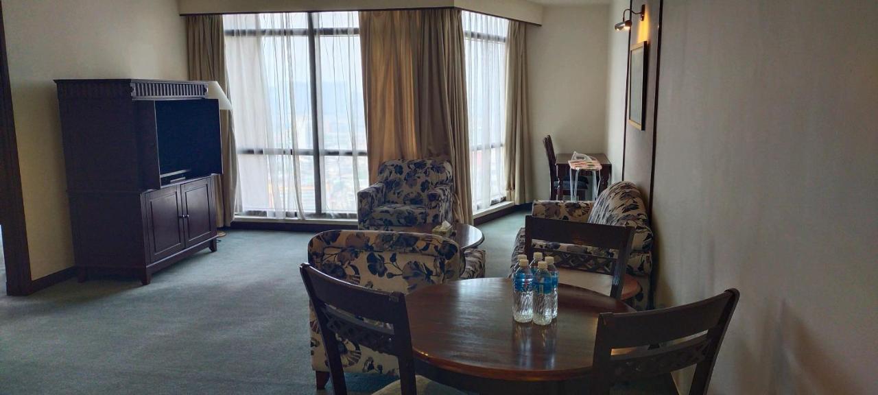 Bbs Suites At Times Square Kl Куала Лумпур Екстериор снимка